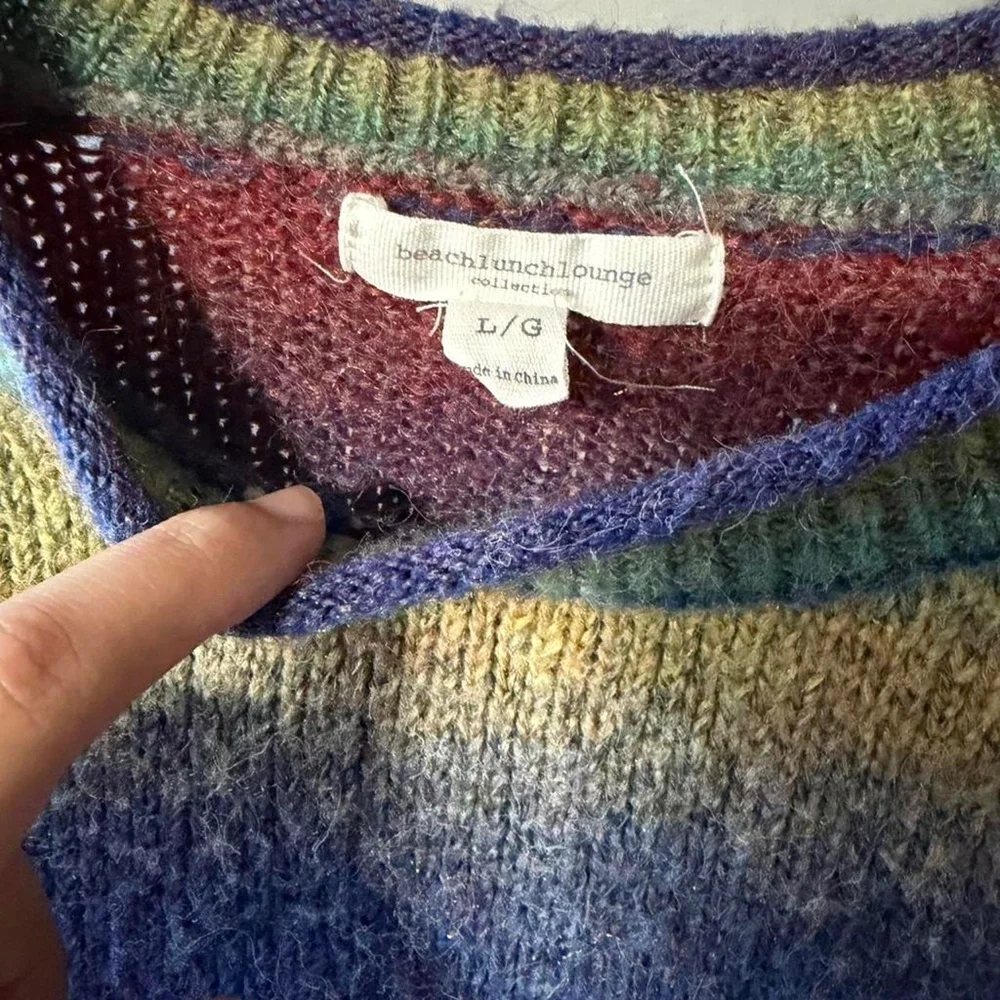 Colorful sweater - Picture 2 of 3
